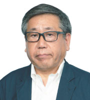 社外監査役（常勤）　日景　智久
